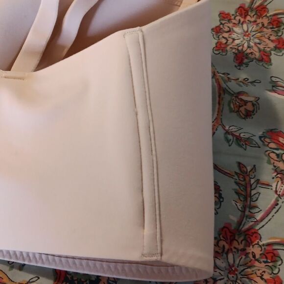 NWT Victoria's Secret T-Shirt, No-Wire, Bandeau, Convertible Bra. - Picture 5 of 13